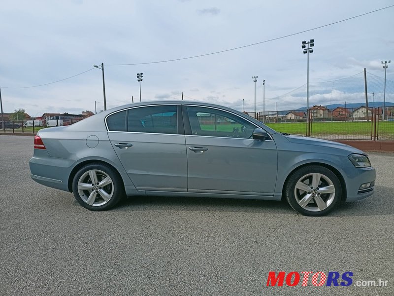 2011' Volkswagen Passat 2,0 Tdi Bmt photo #5