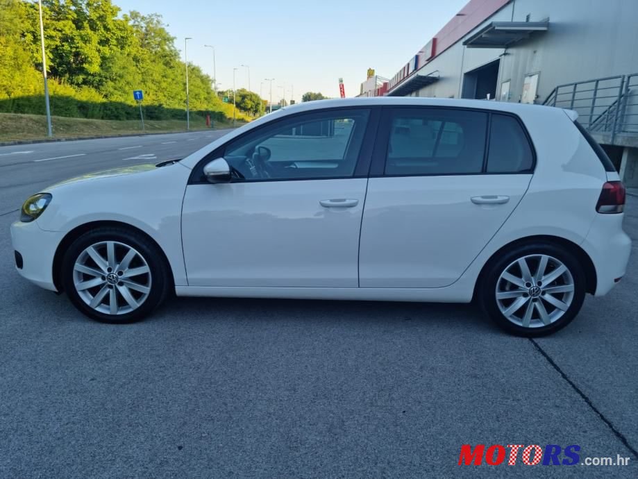 2010' Volkswagen Golf 6 1,6 Tdi photo #2
