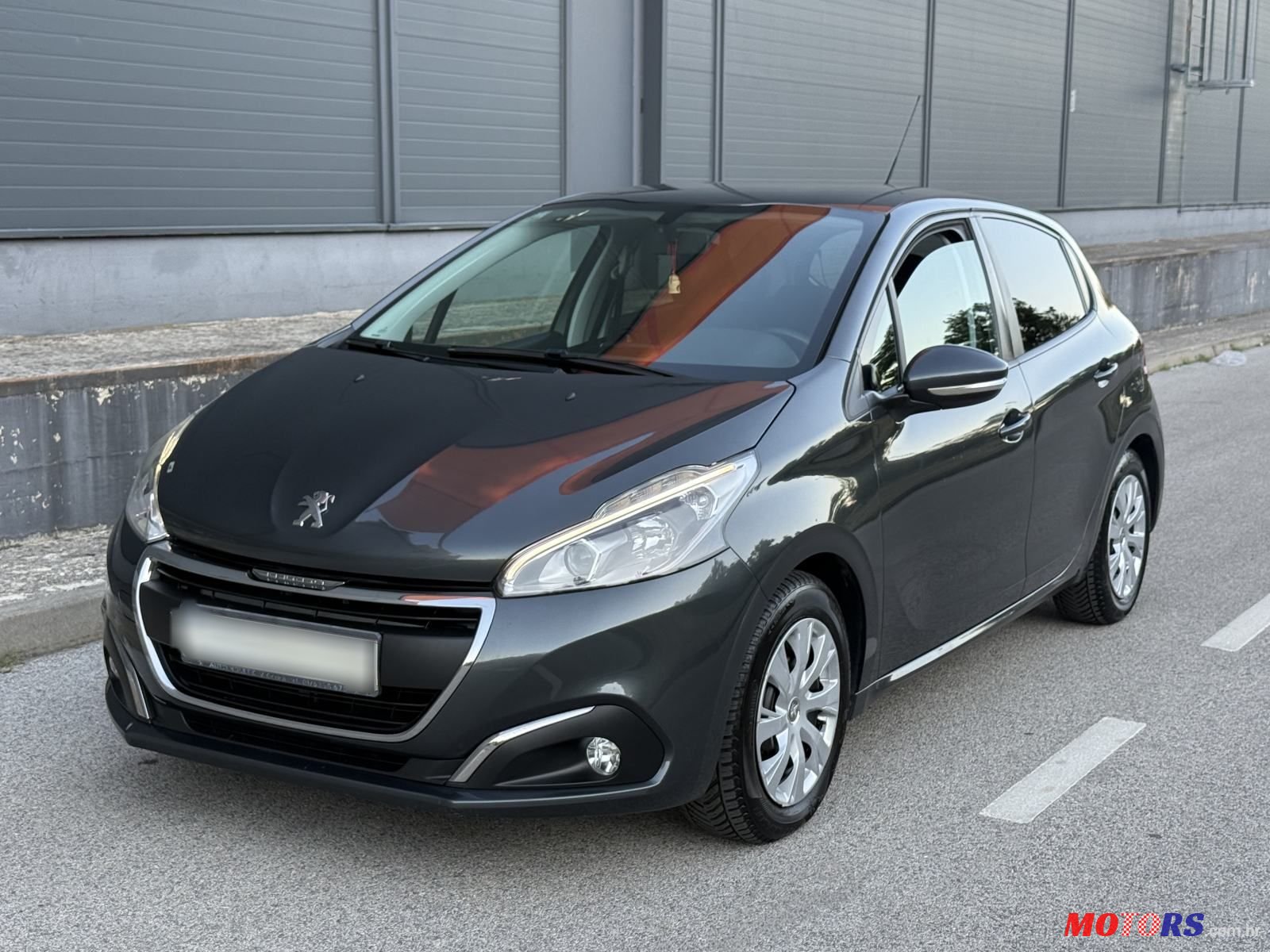 2017' Peugeot 208 1,2 Puretech photo #2