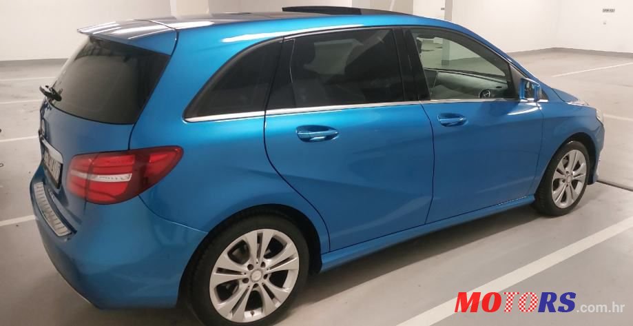 2015' Mercedes-Benz B-Klasa 200 Cdi photo #3
