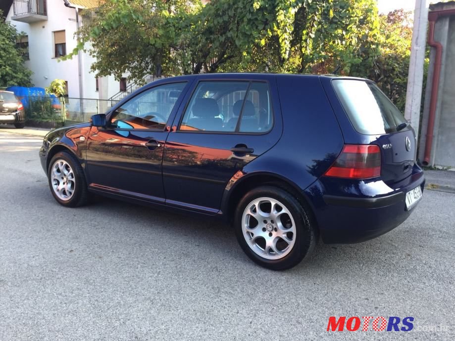 2002' Volkswagen Golf 4 photo #5
