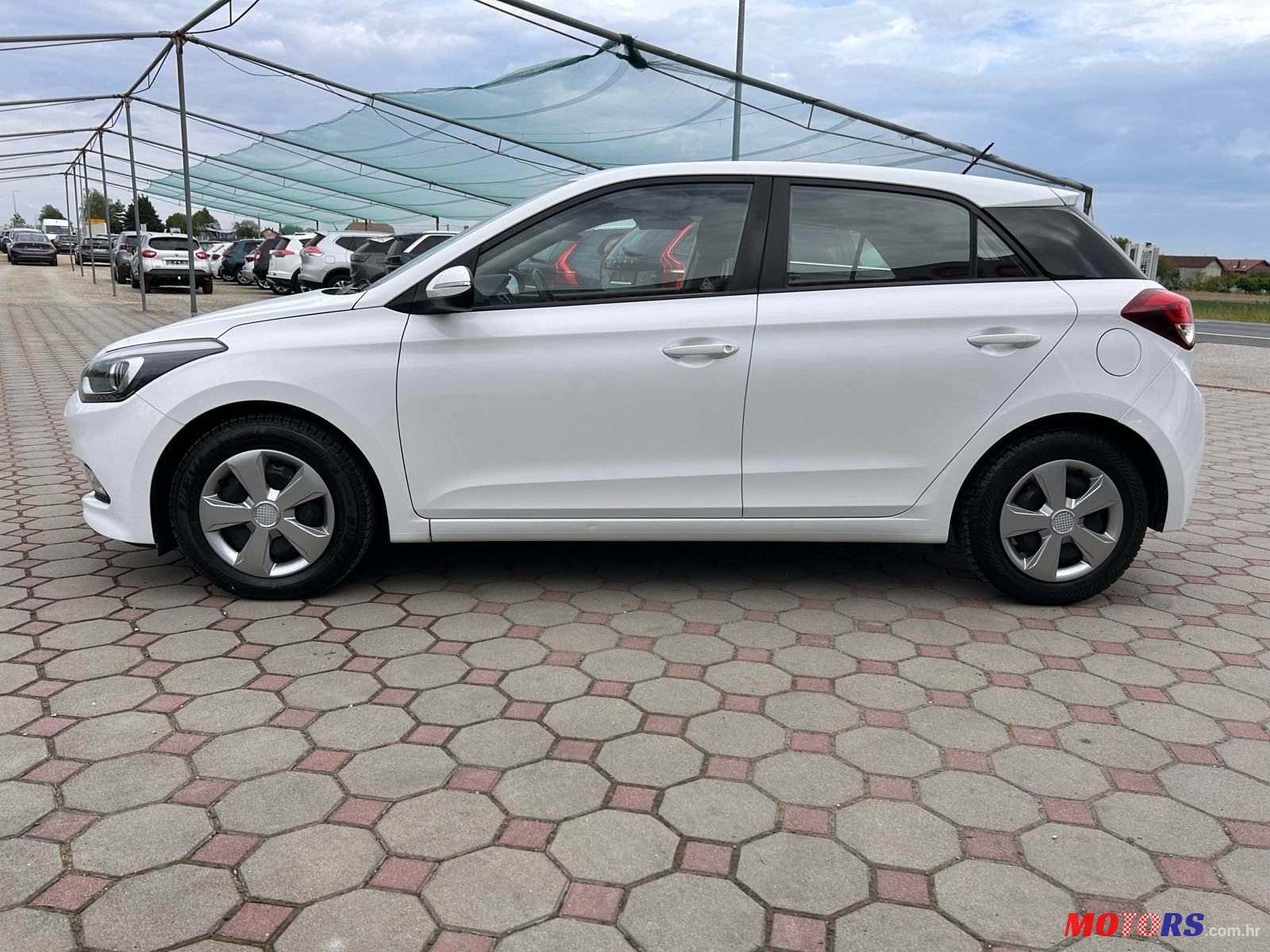 2016' Hyundai i20 1,1 Crdi photo #4