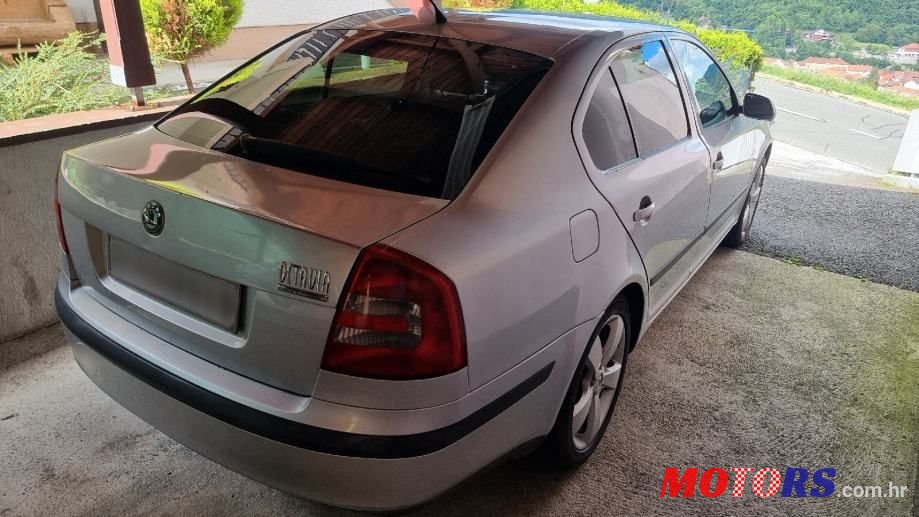 2008' Skoda Octavia 2,0 Tdi photo #2