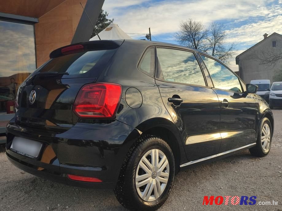 2017' Volkswagen Polo 1,0 photo #2