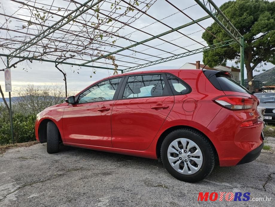 2018' Hyundai i30 1,6 Crdi photo #4