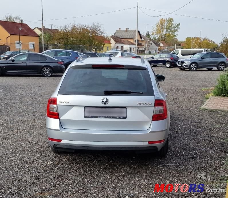 2020' Skoda Octavia Combi photo #5