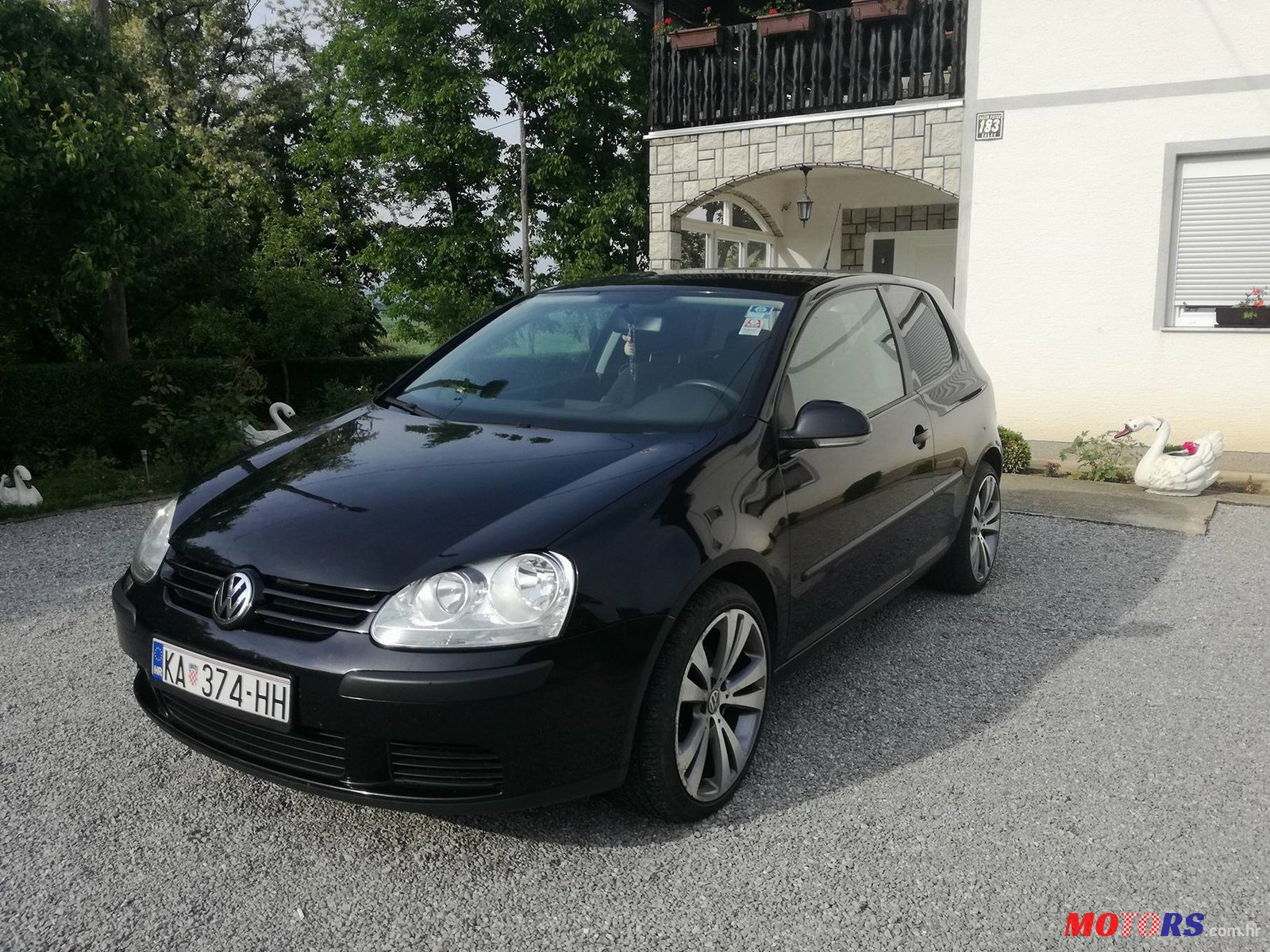 2005' Volkswagen Golf V photo #1