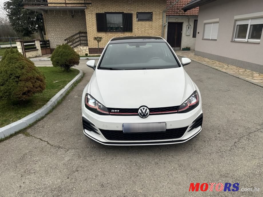 2017' Volkswagen Golf 7 2,0 Gti photo #1