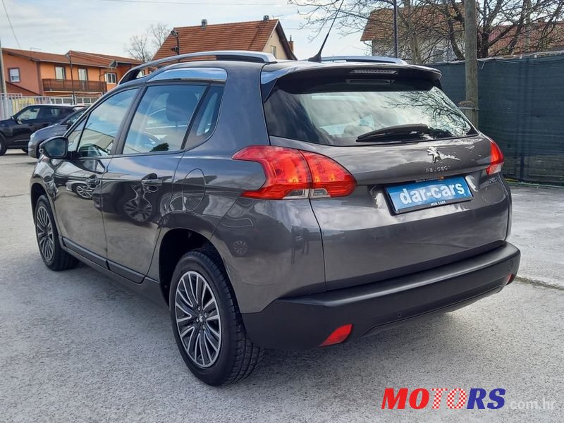 2015' Peugeot 2008 1,2 Vti photo #4