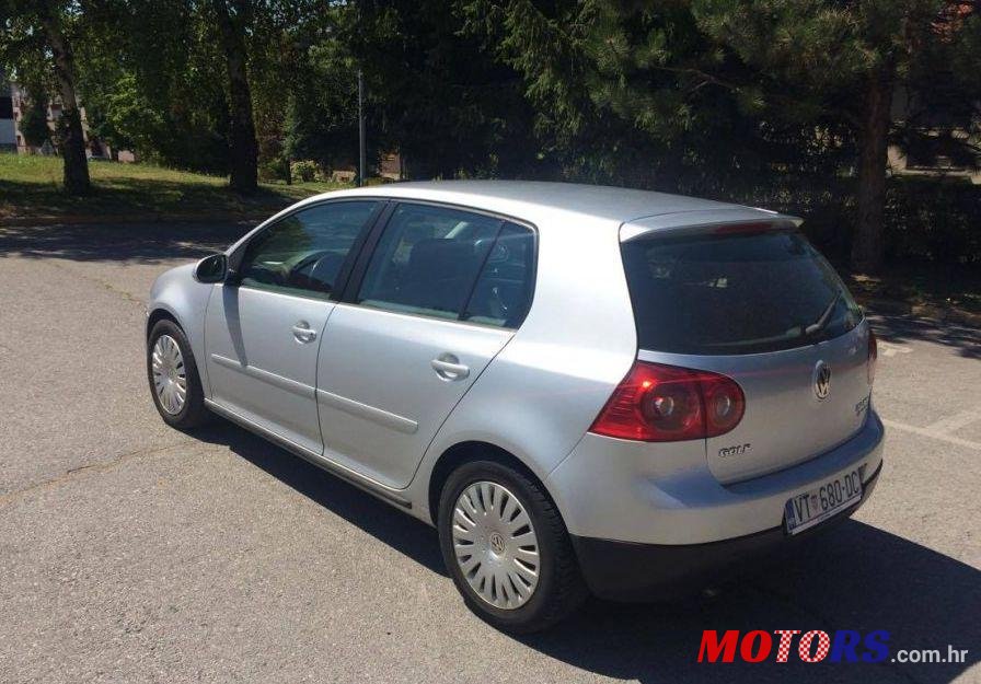 2005' Volkswagen Golf V 2,0 Tdi photo #2