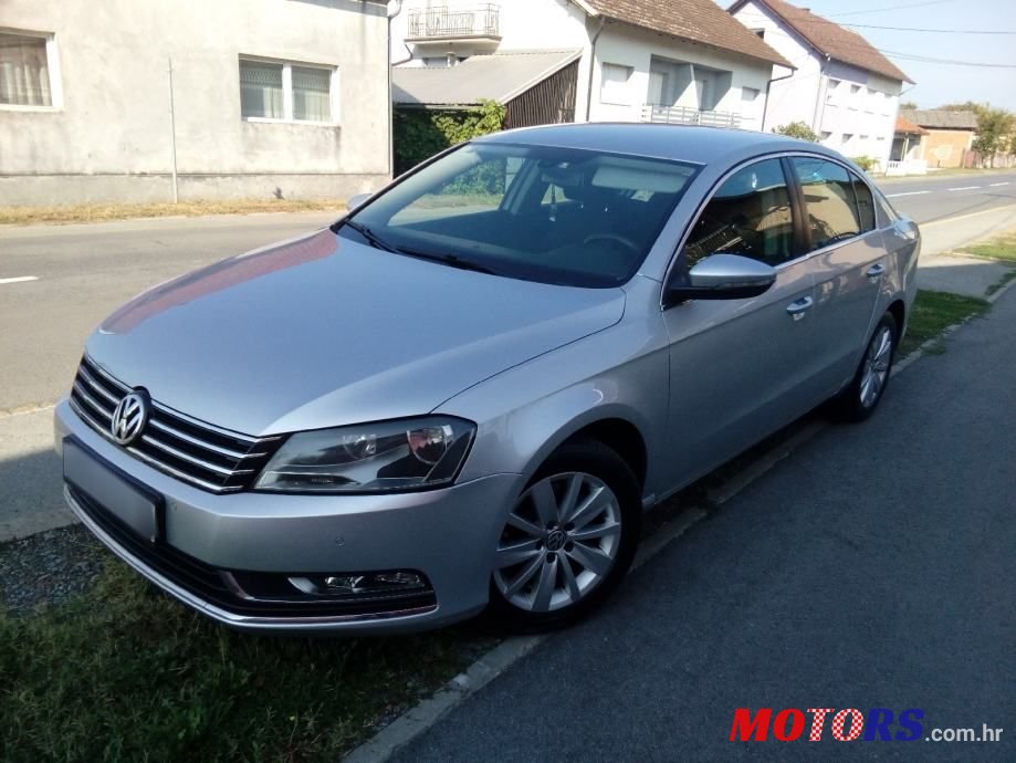 2013' Volkswagen Passat 1,6 Tdi Bmt photo #5