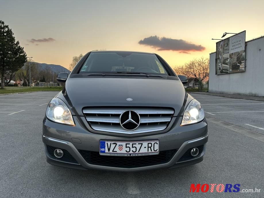 2011' Mercedes-Benz B-Klasa 180 Cdi photo #3