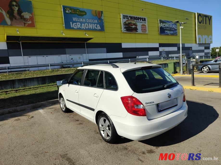 2014' Skoda Fabia Combi photo #4