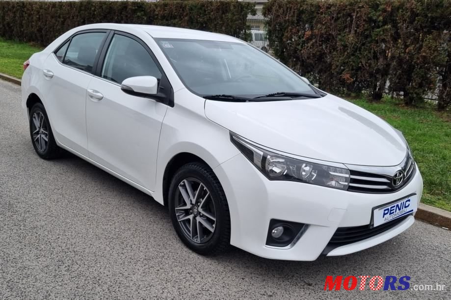 2014' Toyota Corolla 1,3 3 photo #1