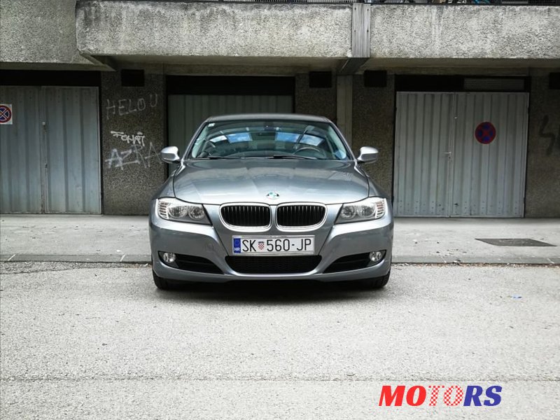 2010' BMW Serija 3 316D photo #3