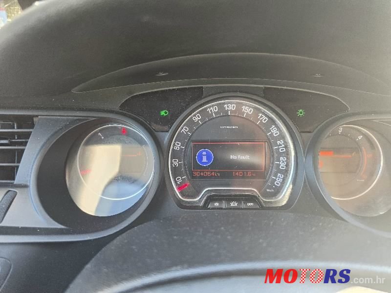 2011' Citroen C5 2,0 Hdi photo #4