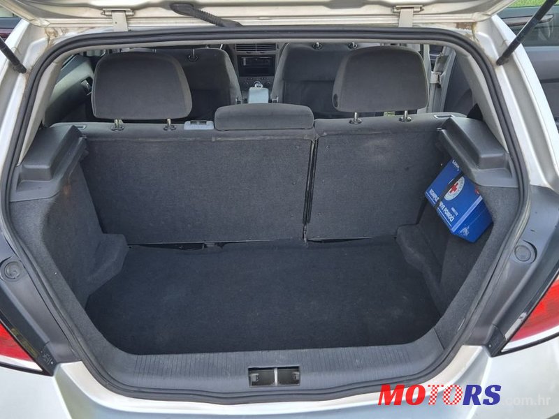 2004' Opel Astra 1,6 photo #2