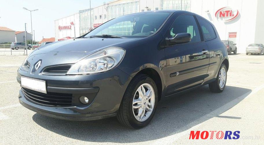 2007' Renault Clio 1,4 16V photo #2