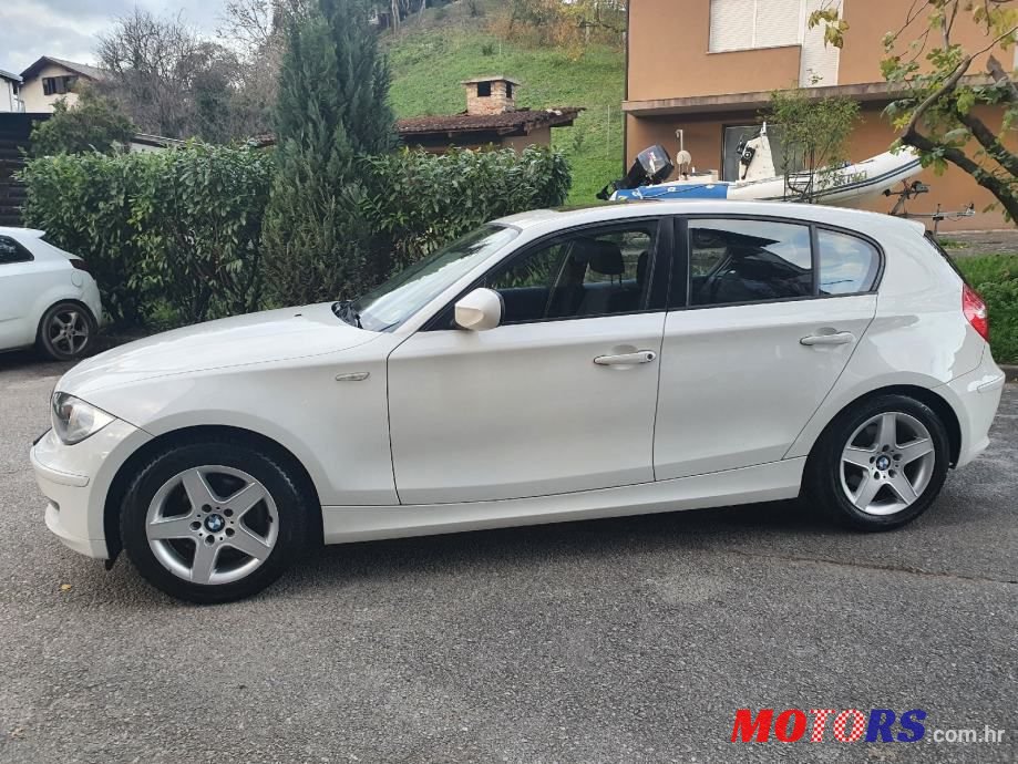 2009' BMW Serija 1 116I photo #3