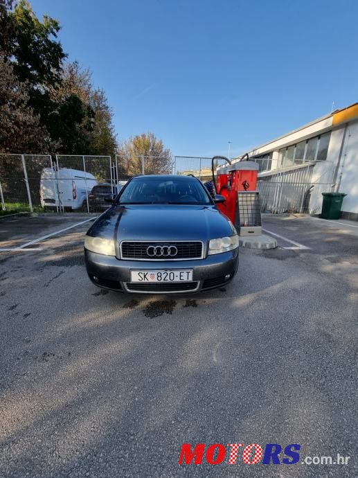 2004' Audi A4 Avant photo #1