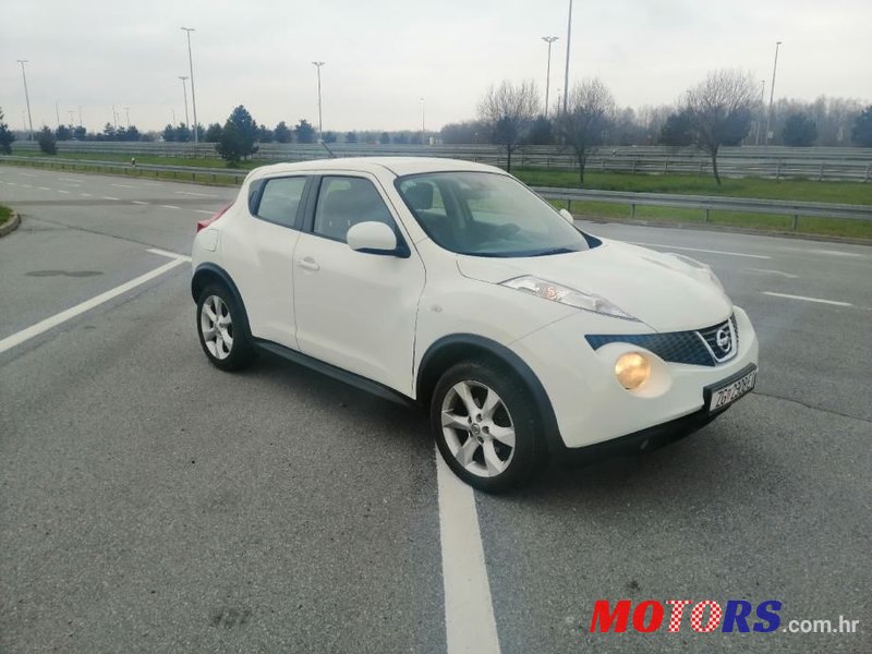 2010' Nissan Juke photo #5