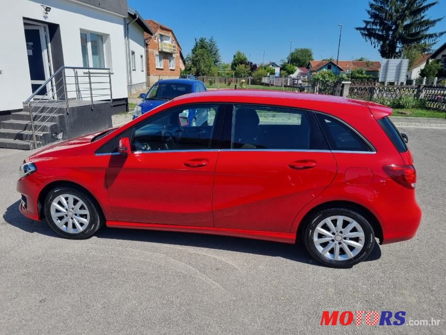 2015' Mercedes-Benz B-Klasa 180 Cdi photo #6