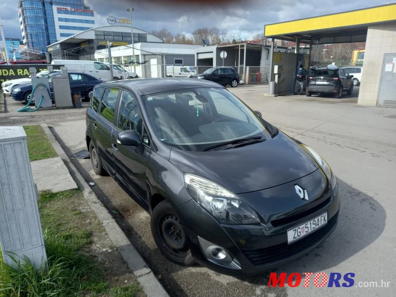 2011' Renault Grand Scenic 1,5 Dci photo #1