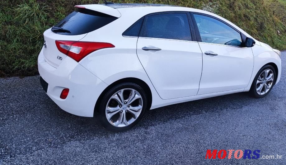 2014' Hyundai i30 1,6 Crdi photo #3