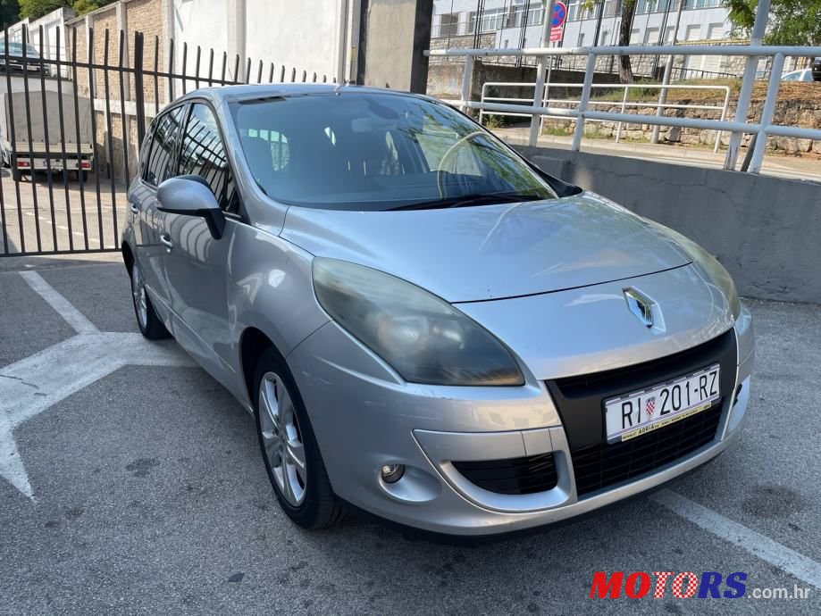 2009' Renault Scenic 1,4 Tce photo #3