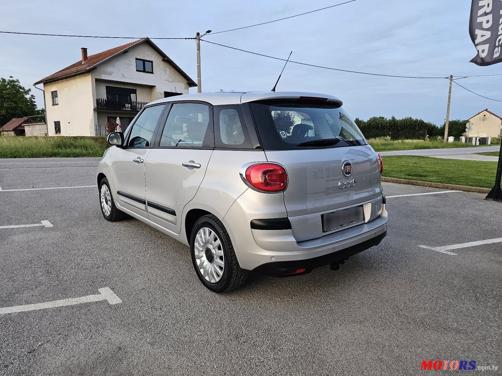 2018' Fiat 500L 1.4 16V City photo #5