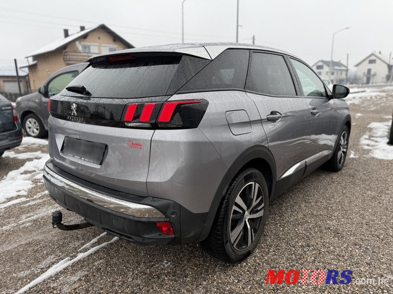 2018' Peugeot 3008 1,5 Bluehdi photo #4