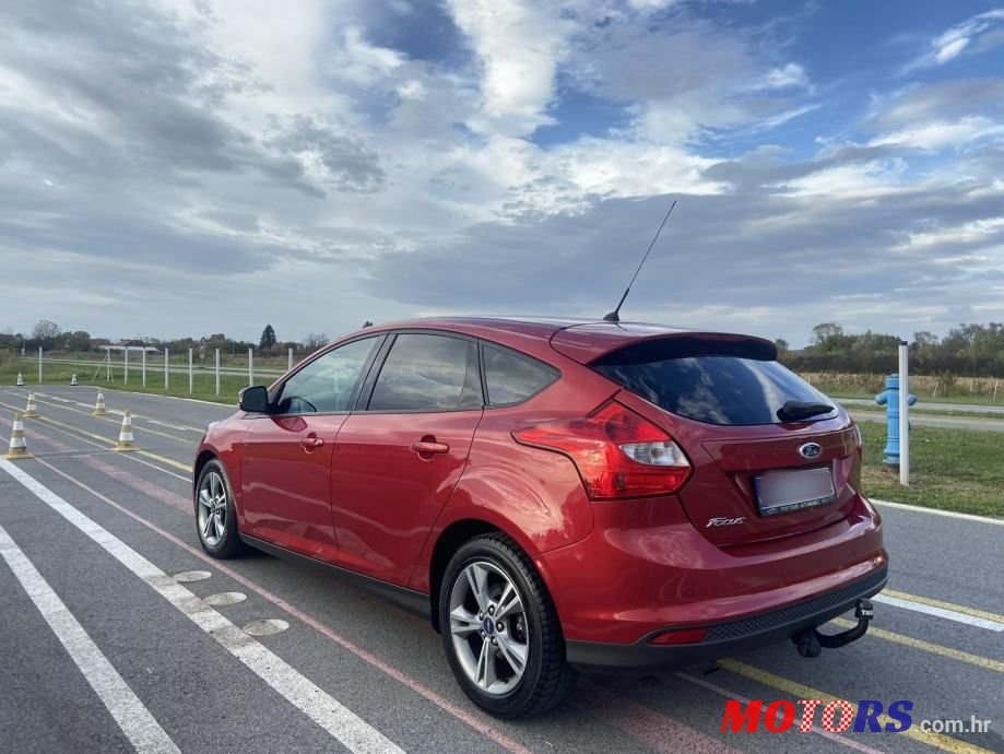 2014' Ford Focus photo #5