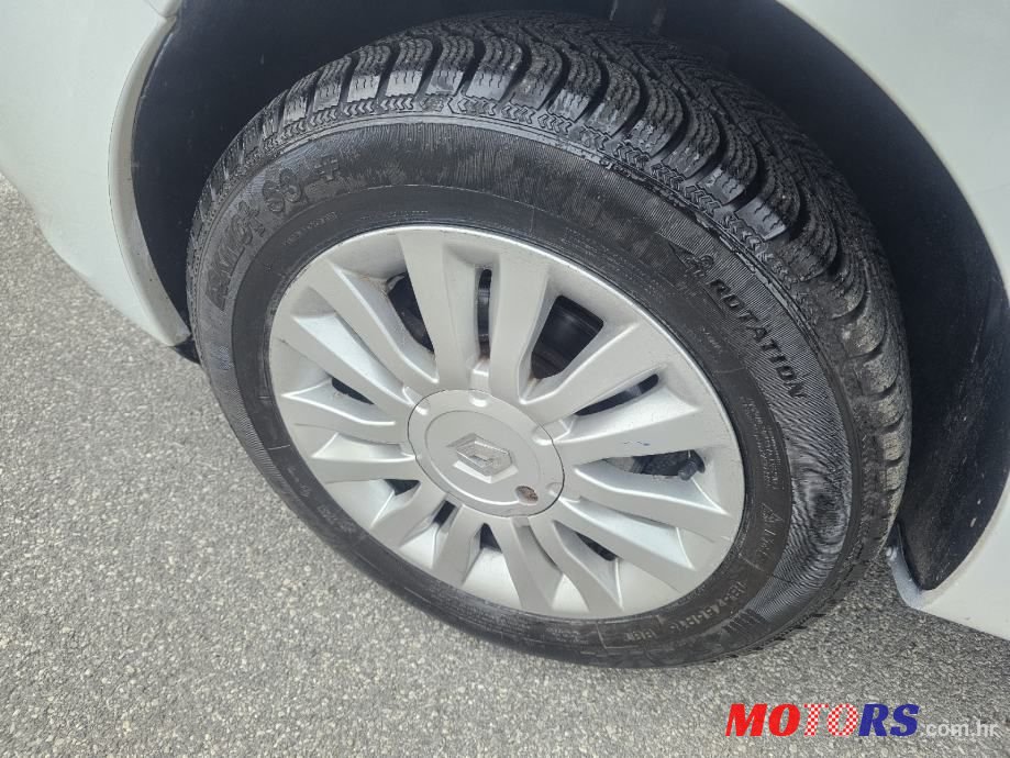 2011' Renault Clio 1,2 16V photo #5