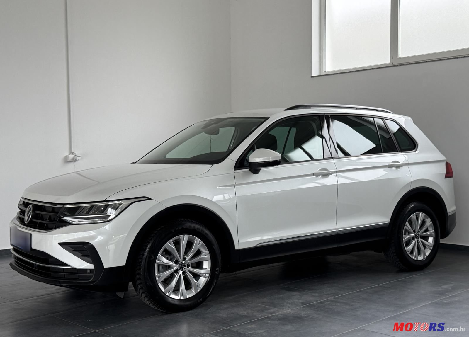 2021' Volkswagen Tiguan 1,5 Tsi photo #5