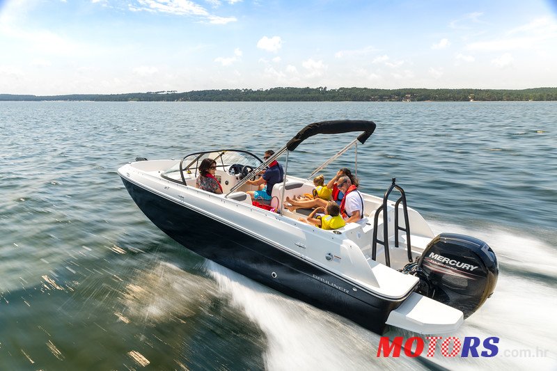 2021' Bayliner E7 photo #3