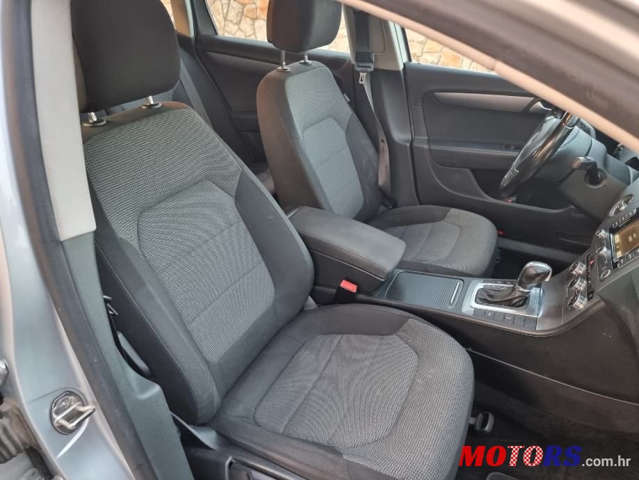 2014' Volkswagen Passat photo #6