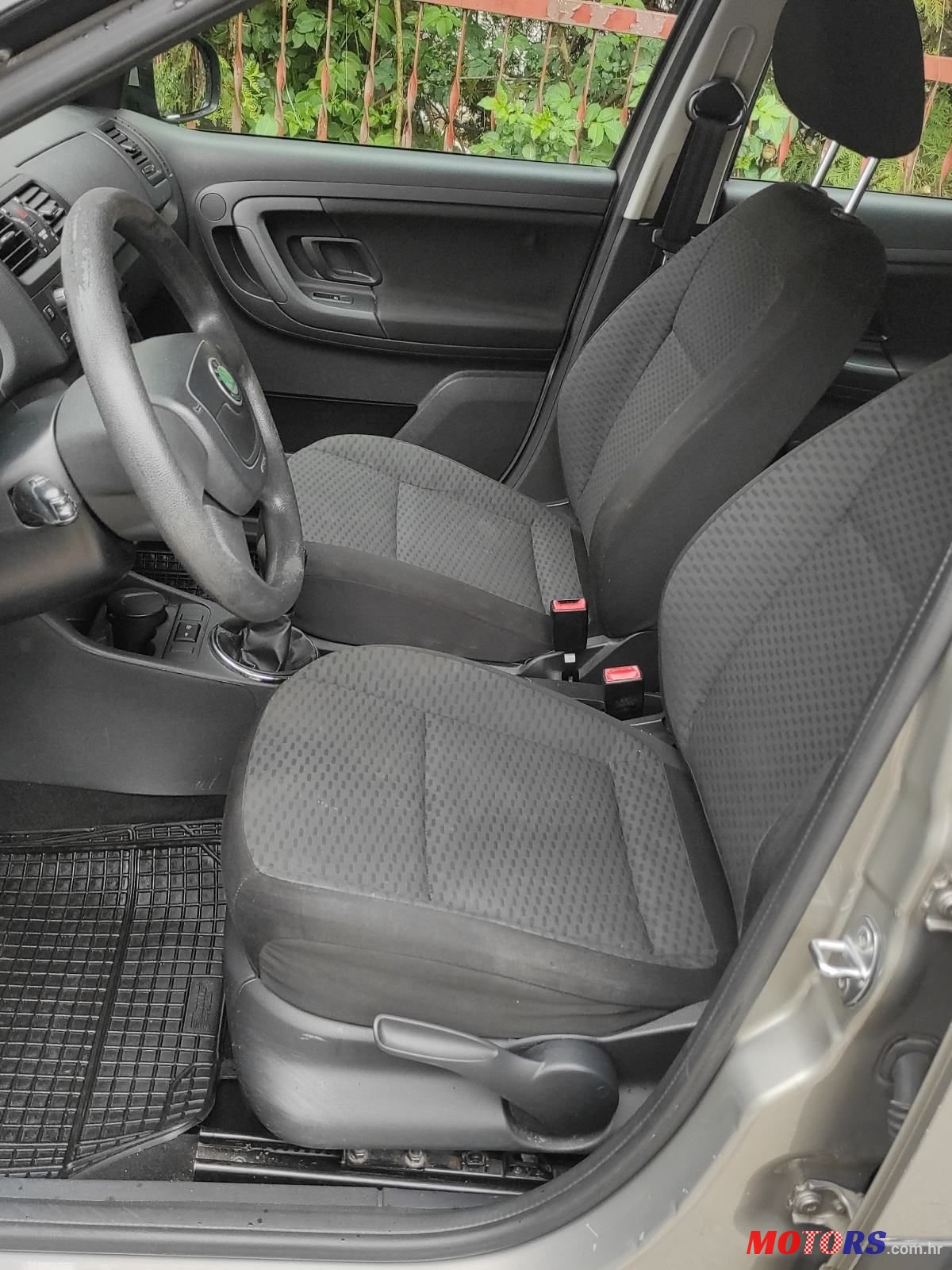 2012' Skoda Fabia Combi photo #5