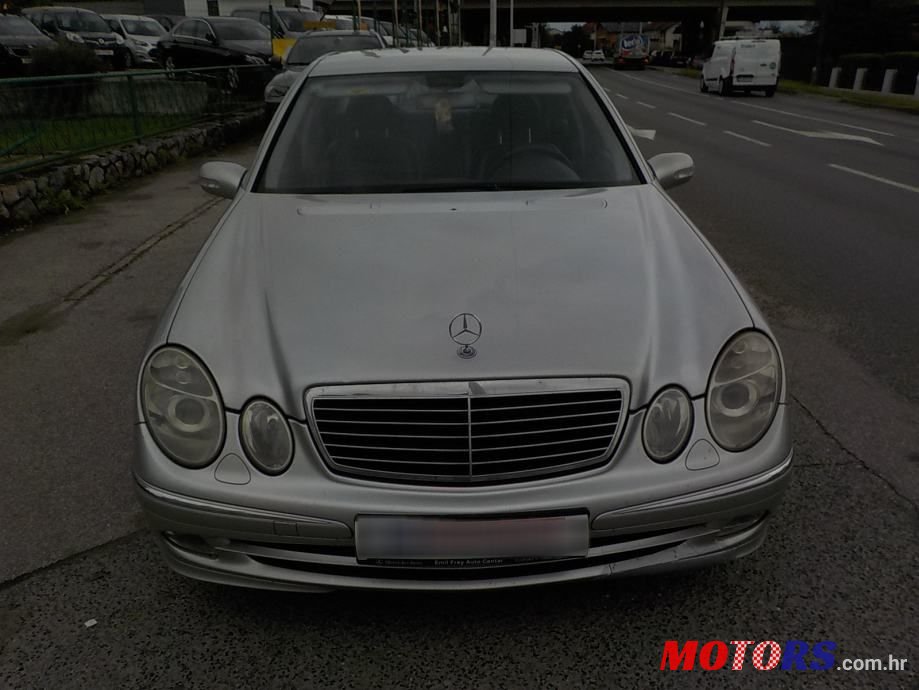 2002' Mercedes-Benz E-Klasa photo #6