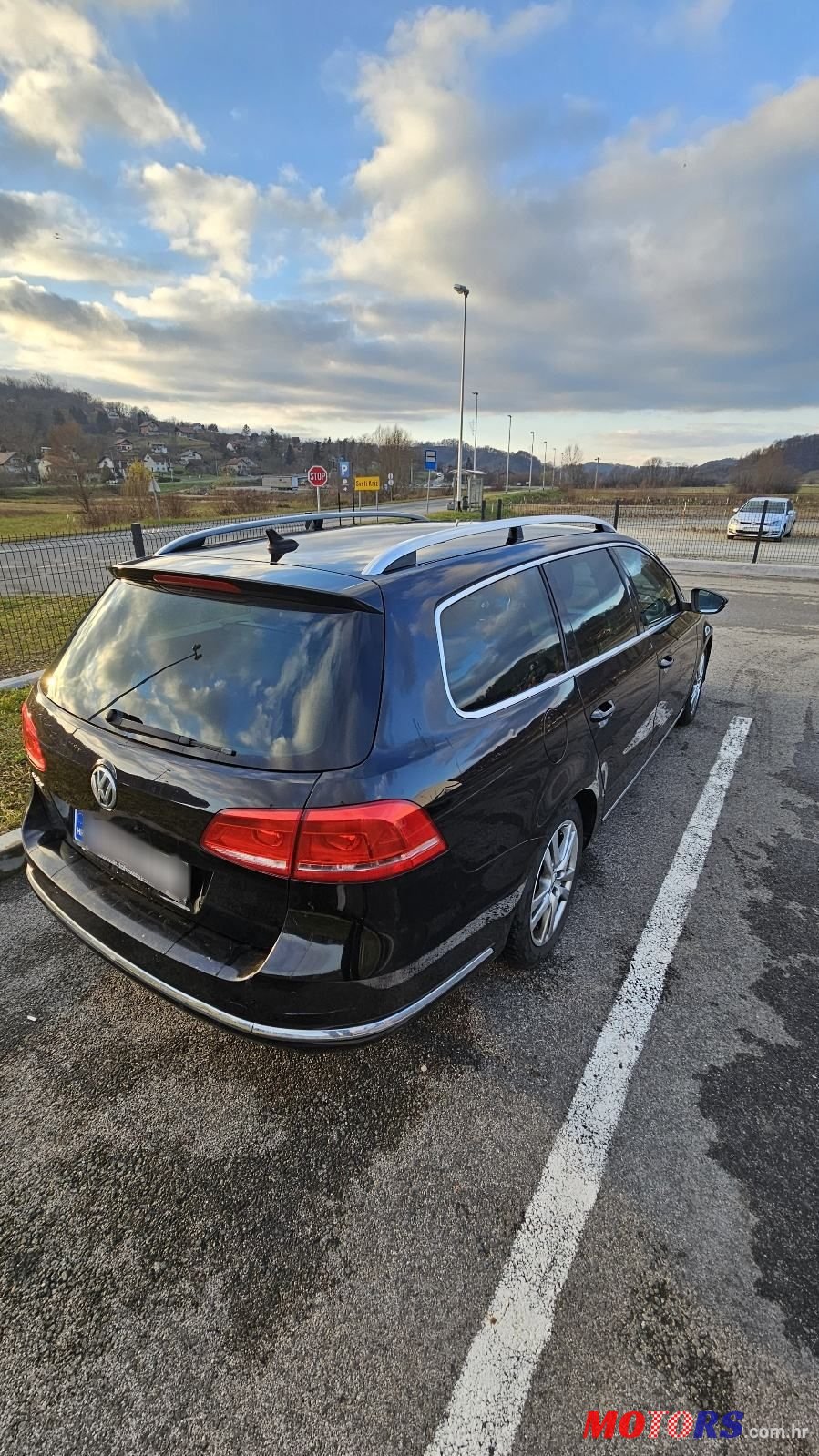 2014' Volkswagen Passat Variant photo #3
