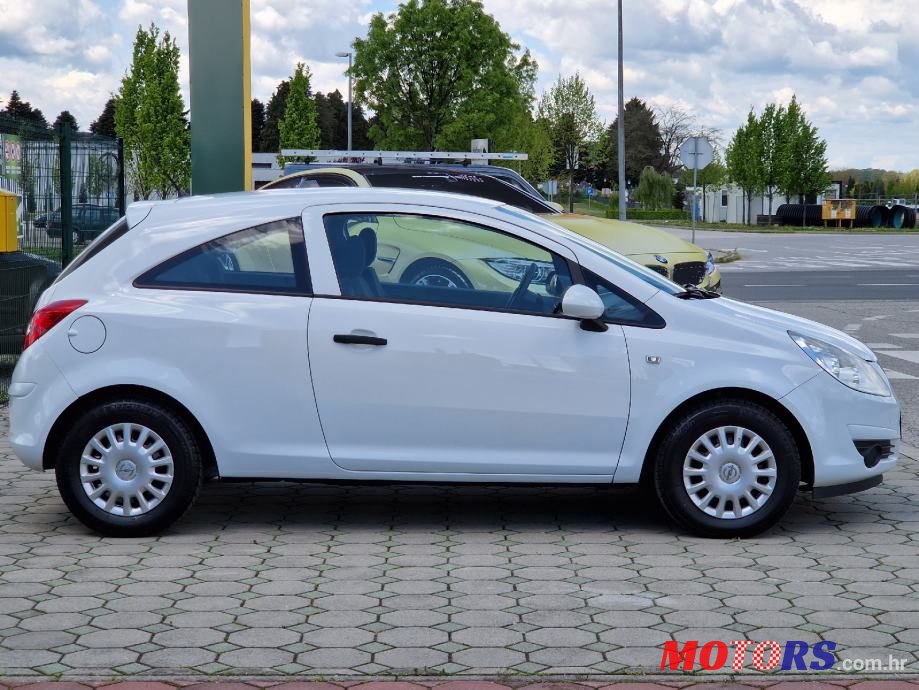 2010' Opel Corsa photo #5