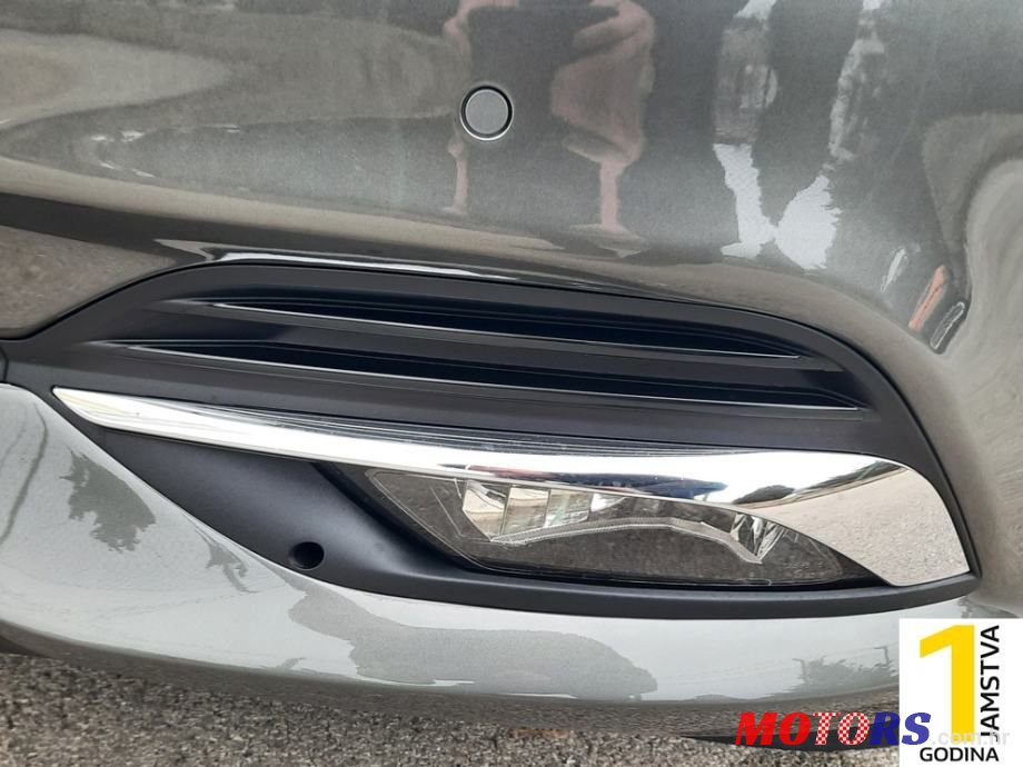 2018' Opel Insignia photo #4