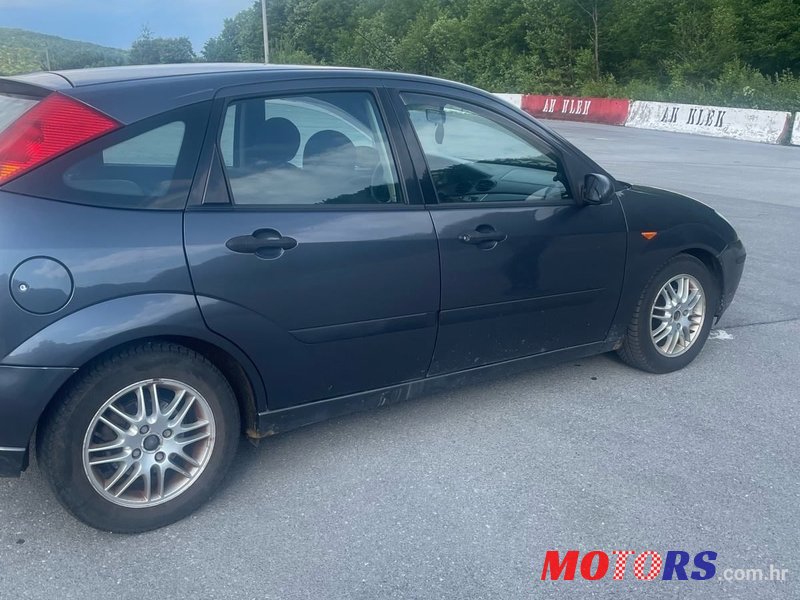 2002' Ford Focus 1,8 photo #3