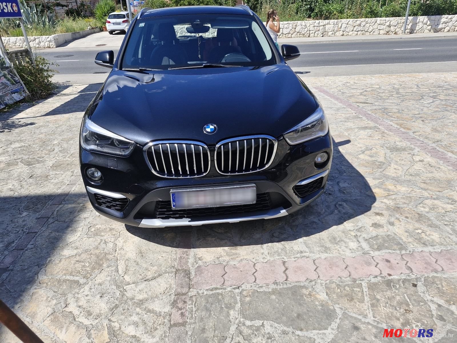 2016' BMW X1 18D photo #1