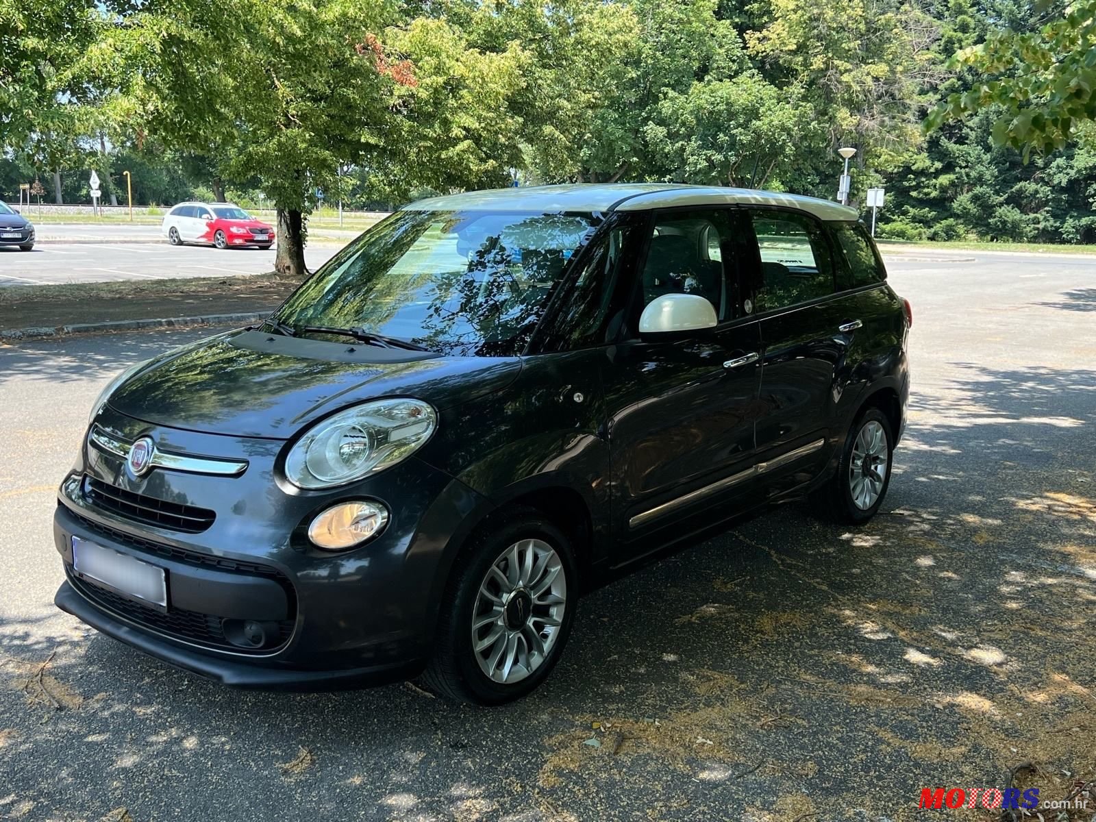 2014' Fiat 500L 1,6 Multijet photo #2