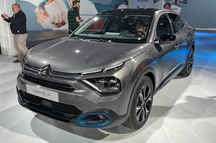 New Citroen e-C4 X is fastback with 224-mile range
