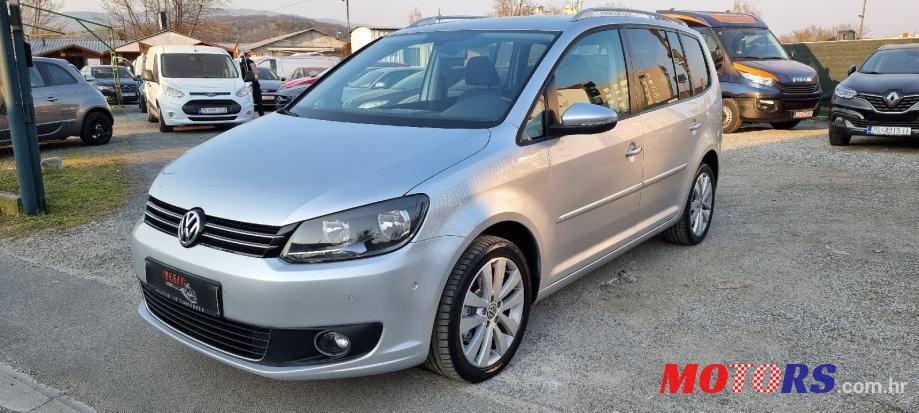 2011' Volkswagen Touran 2,0 Tdi photo #1