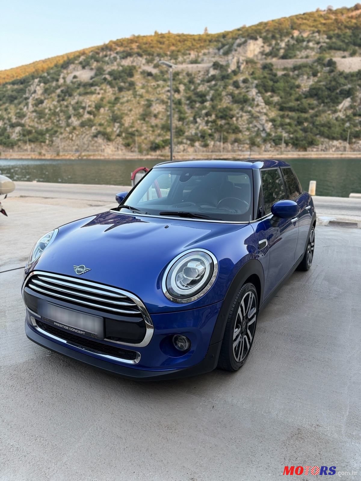 2019' MINI Cooper photo #2