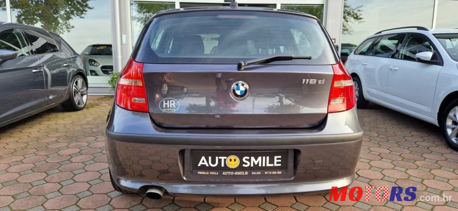 2008' BMW Serija 1 118D photo #2