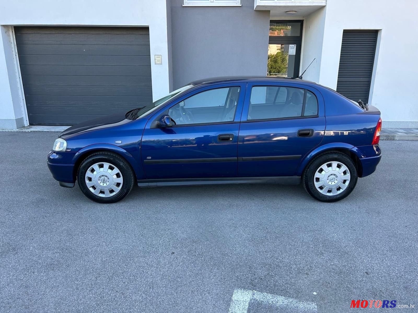 2007' Opel Astra Classic photo #1