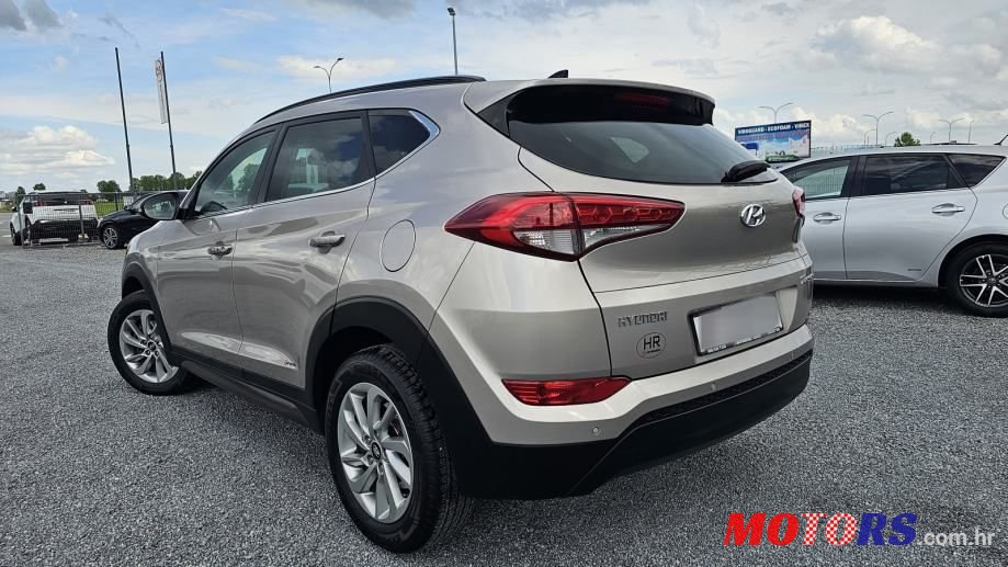 2015' Hyundai Tucson 1.7 Crdi photo #5